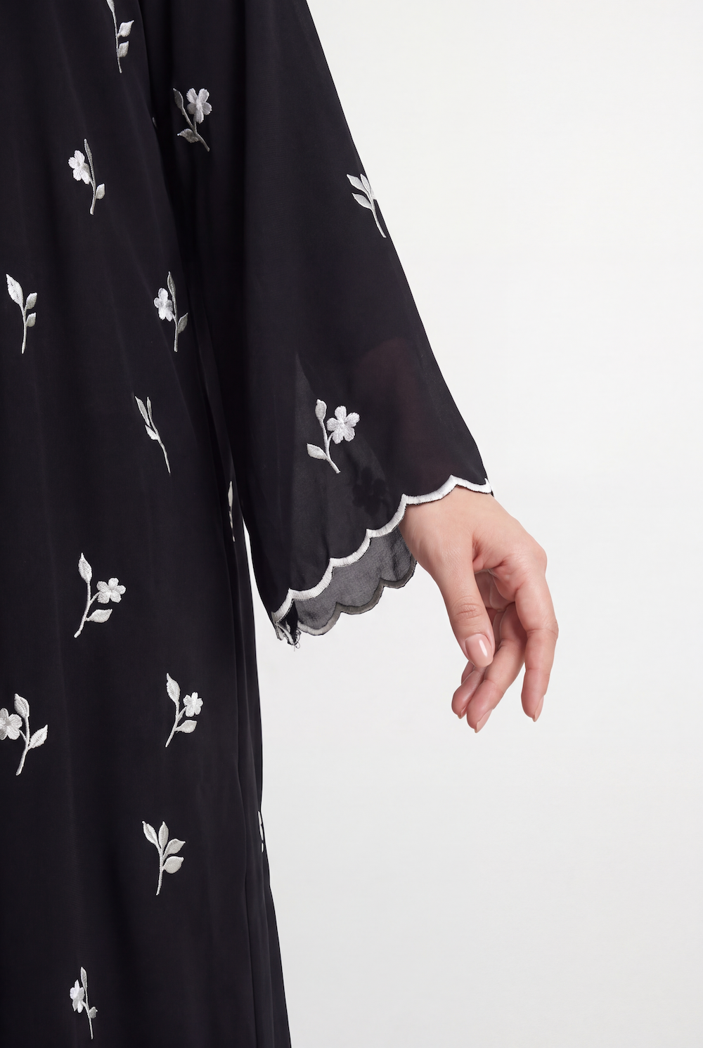 Black Floral Abaya with Pockets - Image 3